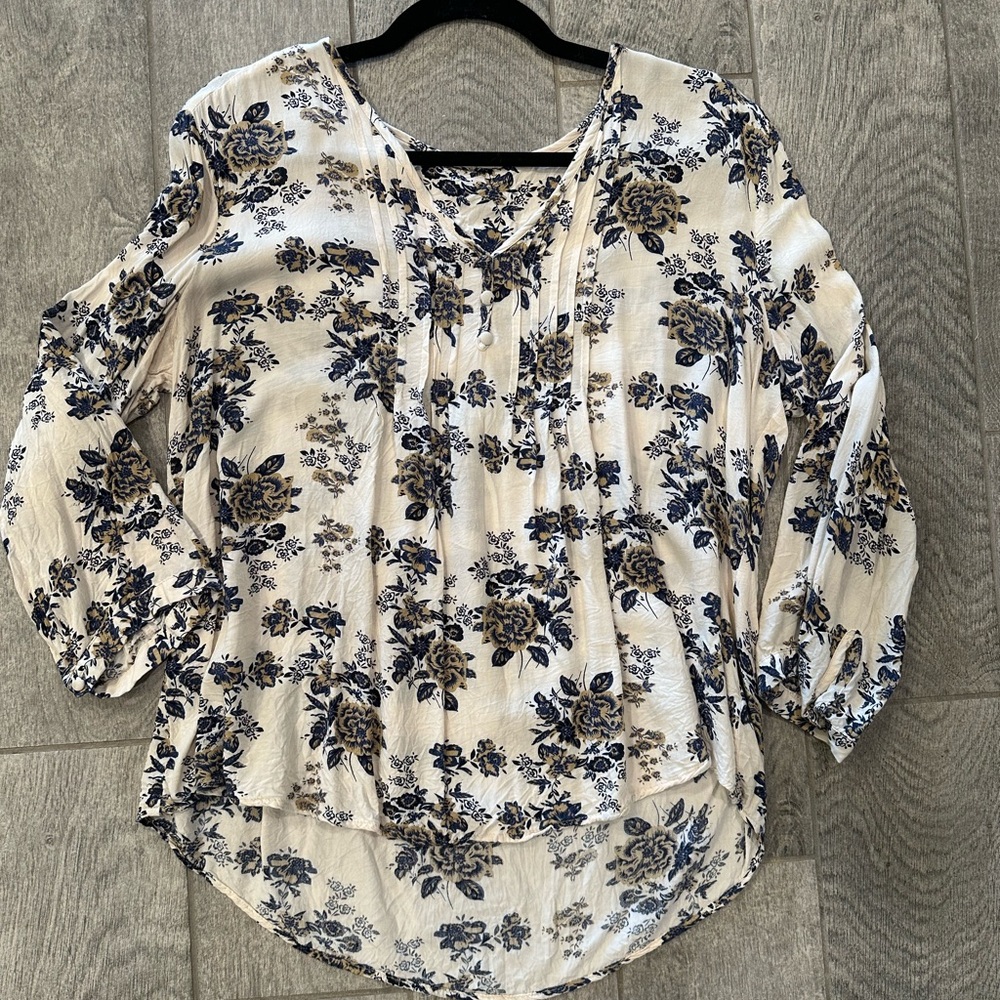 Size L blouse